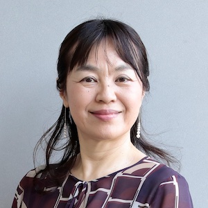 村本邦子